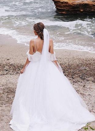Свадебное платье с рукавчиками блестящее6 фото