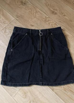 Джинсова спідниця з блискавкою кільцем на замку кишенями