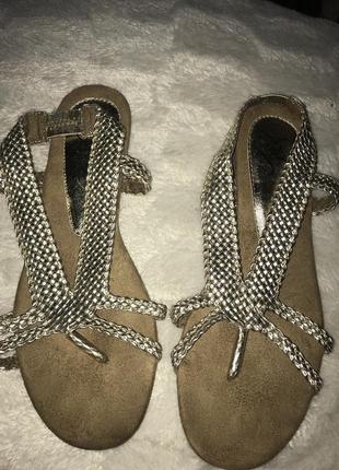 Сандалі шльопанці в'єтнамки розмір 40 устілка 26 см