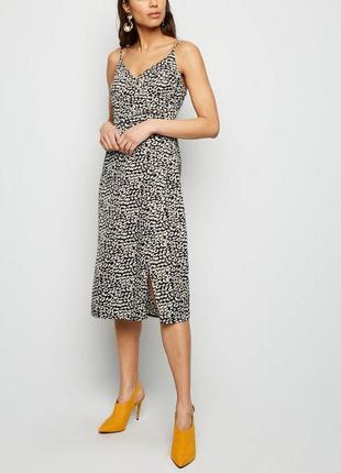 Красивое платье на запах с леопардовым принтом new look. размер m, eu 38. новое.