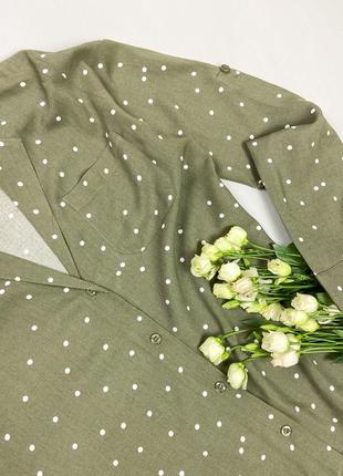 Блуза в горошок кольору хакі з v-подібним вирізом queen9 фото