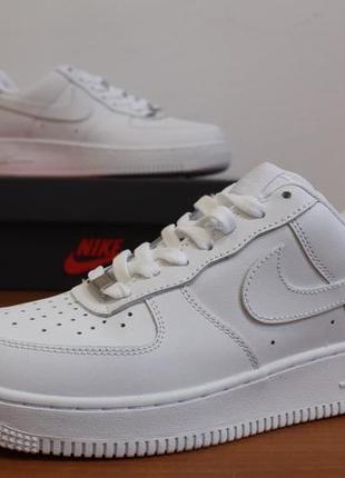 Nike air force 1 low white