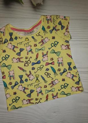 Яскрава футболка некст