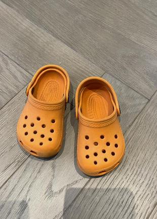 Crocs 4-5