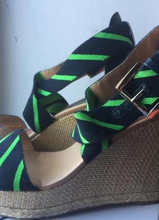 Босоножки брендовые tommy hilfiger оригинал,40.5-41 размер  27см