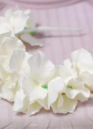 Белый пышный обруч ободок с гортензией