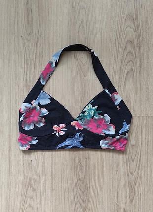 Топ с цветочным принтом passport