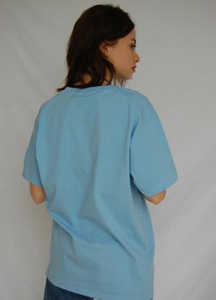 Футболка однотонная базовая oversize и onesize (пыльно голубая)3 фото