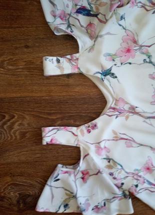 Блуза подовжена, трапеція, у квіти, від roman, р. 14/xl5 фото