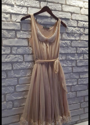 Нарядное платье.