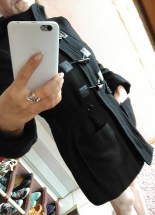 Шерстяной дафлкот с капюшоном