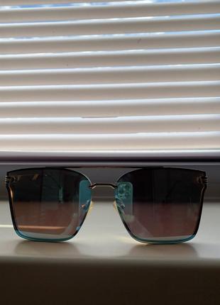 Зеркальные солнцезащитные 😎 очки квадратного фасона (большой размер)1 фото