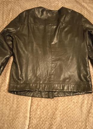 Отличная куртка без утеплителя из шикарной натуральной кожи ягненка, naf-naf5 фото