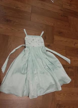 Шелковое нарядное платье 5-8 лет
