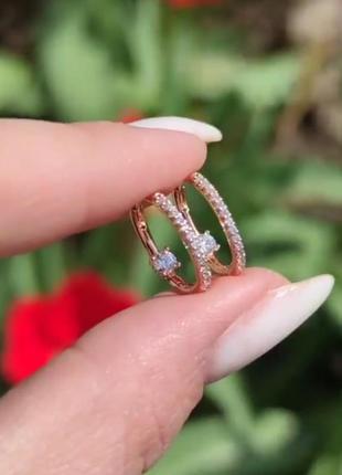 Сережки кільця з фіанітами xuping медичний сплав позолота