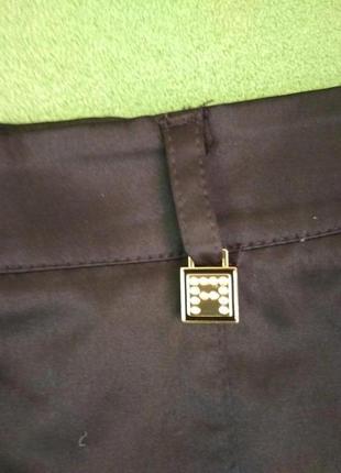 Черная атласная юбка итальянского бренда artigli3 фото