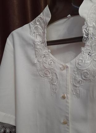 Белая блуза на пуговках3 фото