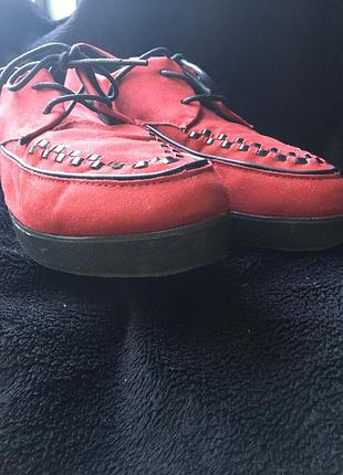 Лоуферы от испанского бренда lefties