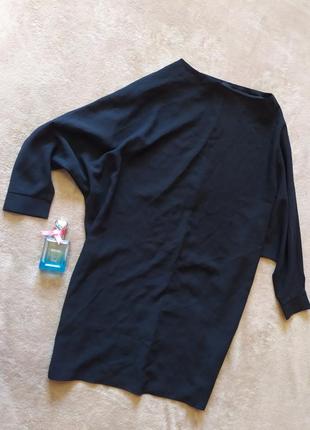 Цільнокройні плаття оверсайз міні в чорному кольорі