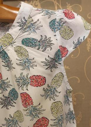 Дуже гарна і стильна брендовий блузка в ананасах..100% віскоза.4 фото