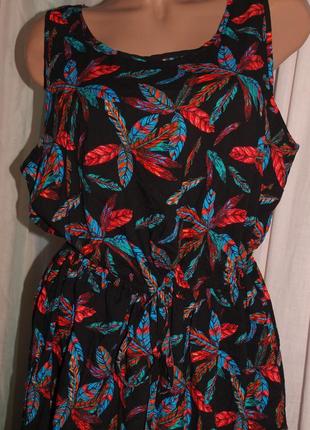 Красочное платье (л) по талии утяжка, с узором, шикарно смотрится2 фото