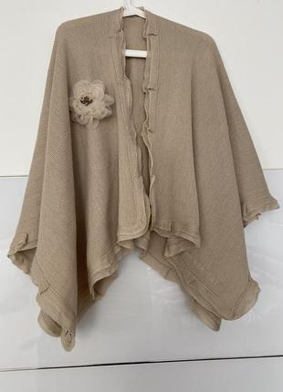 Нежное и стильное пончо от twin-set оригинал новое