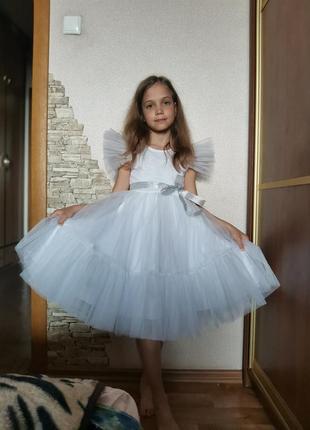 Шикарное пышное платье детское magelite