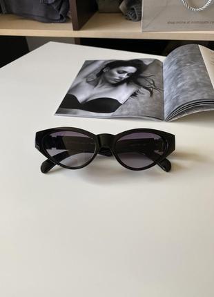 Нові сонцезахисні окуляри на маленьке/середнє обличчя2 фото