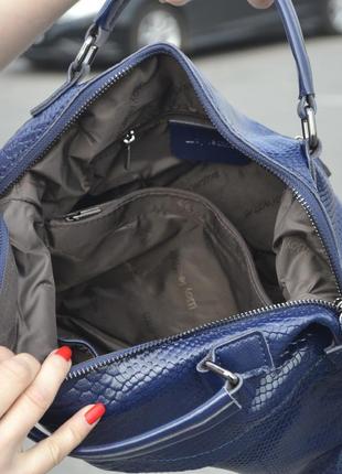Женская кожаная сумка-саквояж синяя7 фото