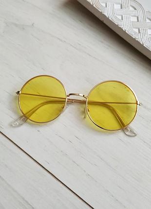 Очки солнцезащитные круглые, желтые линзы унисекс