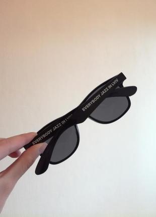 Сонцезахисні окуляри сонцезахисні окуляри