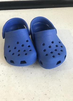 Тапочки crocs