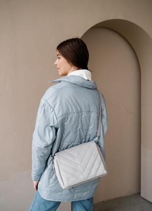 Женская серая сумка стеганая сумка через плечо стеганная сумка серый клатч стеганый6 фото