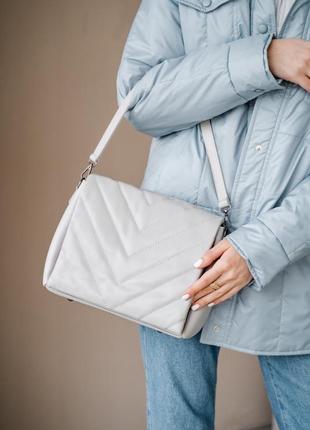 Женская серая сумка стеганая сумка через плечо стеганная сумка серый клатч стеганый3 фото
