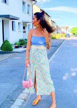 Красива спідниця з розрізами zara