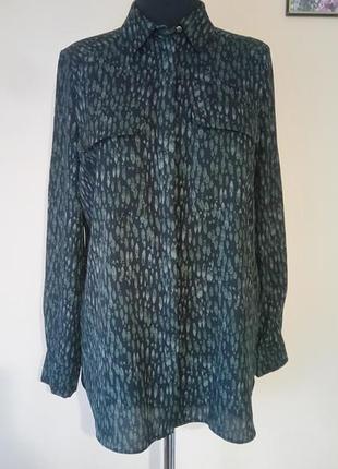 Рубашка в актуальный принт.