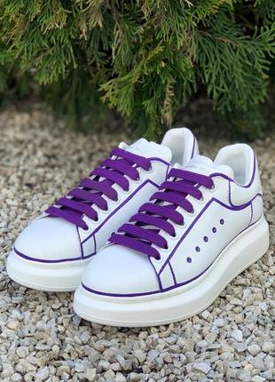 Білі/фіолетові кросівки mcqueen purple