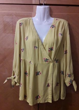 Monsoon р. 16 віскозна блуза на запах з вишивкою
