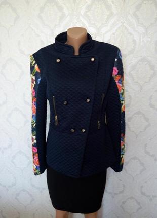 Стильна курточка