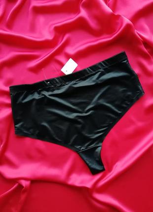 Чорні високі безшовні стрінги стринги