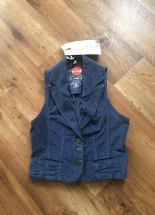 Жилет микровельвет