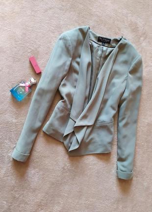 Трендовый стильный оливковый укороченный пиджак жакет без застёжек