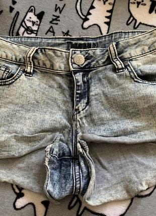 Шорты джинсовые короткие
