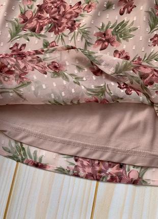 Легкая блузка с розами с резинками на манжетах6 фото