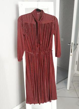 Миле плаття в горошок