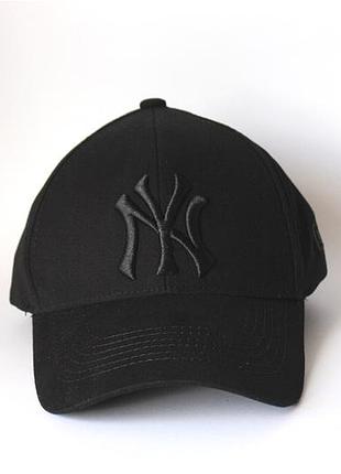 Бейсболка жіноча