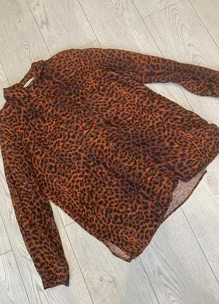 Подовжена сорочка з леопардовим принтом