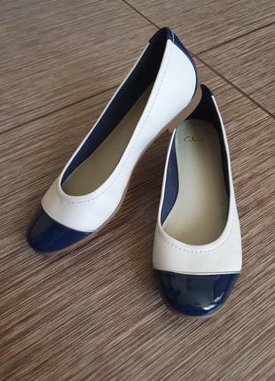 Шкіряні балетки, туфлі clarks , оригінал