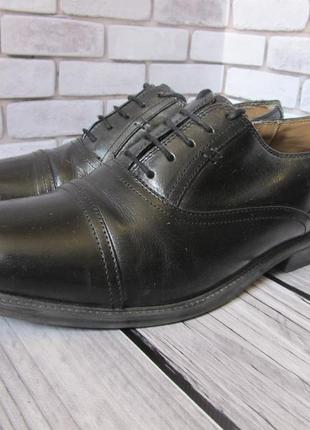 Кожаные туфли clarks