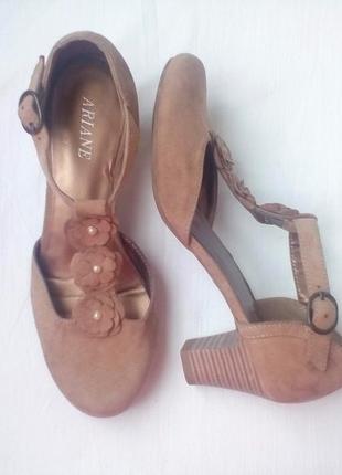 Стильные женские туфли ariane. 37 размер1 фото